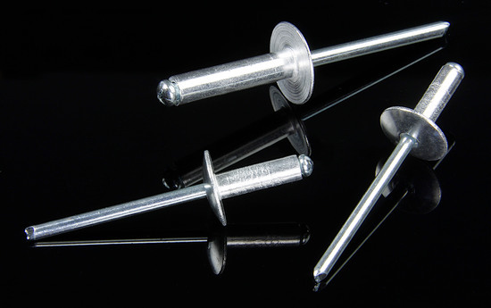 Blind Rivets with Large Pan or Dome Head in Alum-Pln image